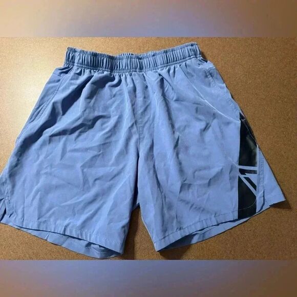 Mens Shorts | Purple Periwinkle Color | Size Medium 7 inch inseam - Picture 1 of 6